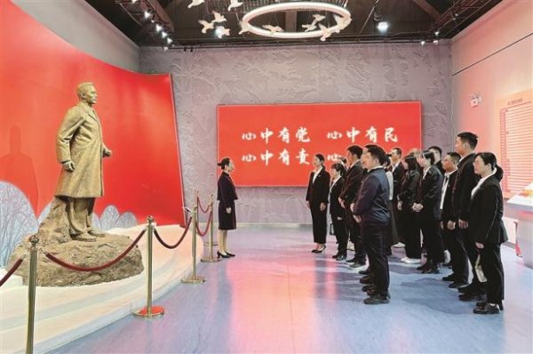 悟规律 明方向 学方法 增智慧丨树立和践行正确政绩观①关键是政绩观一定要对头